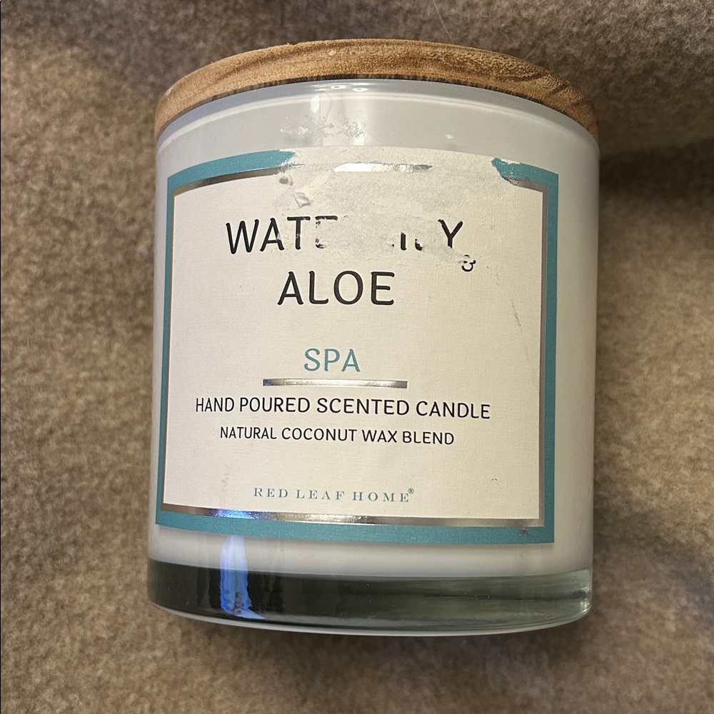 Red Leaf Home candle Waterlily Aloe 24 oz 3 wick candle nwt